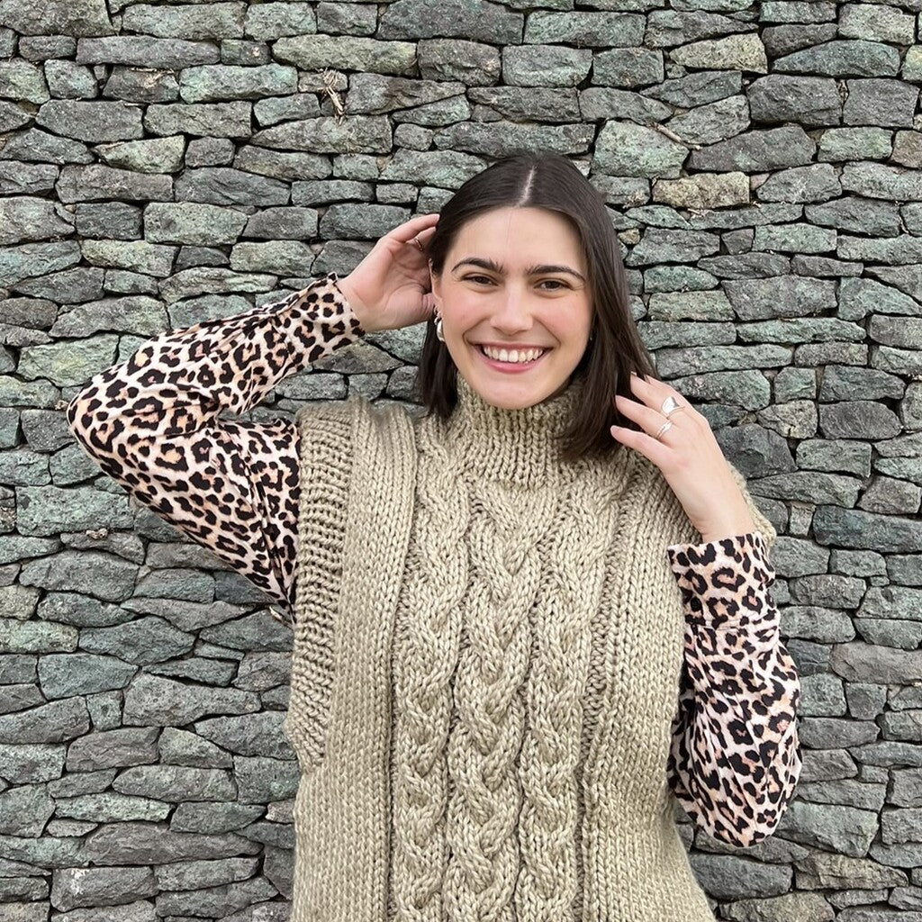 Sweater Regazo sin Mangas - Tejido a Mano